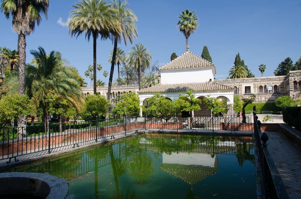 alcazar gardens seville